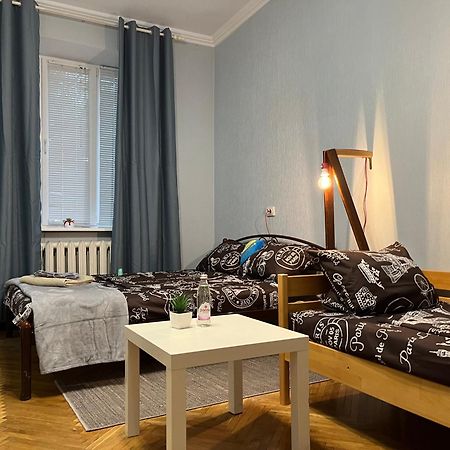 Ararat-Klovskaya Hostel-Apartments Kiev Esterno foto