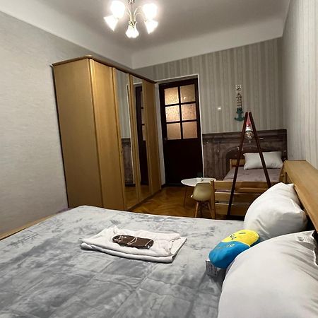 Ararat-Klovskaya Hostel-Apartments Kiev Esterno foto