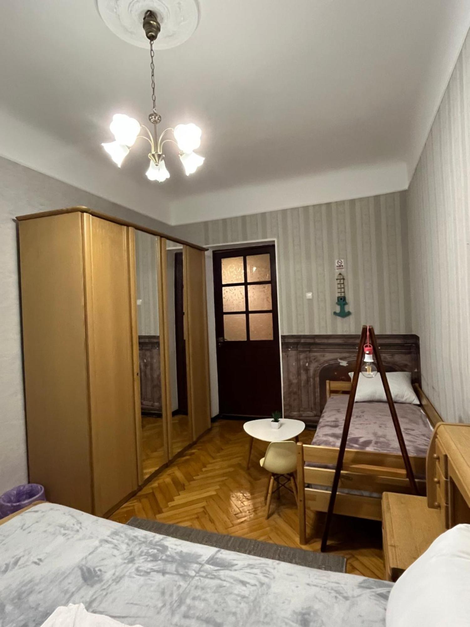 Ararat-Klovskaya Hostel-Apartments Kiev Esterno foto