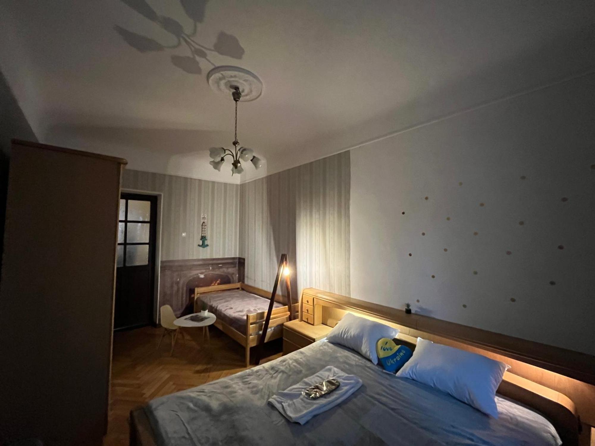 Ararat-Klovskaya Hostel-Apartments Kiev Esterno foto
