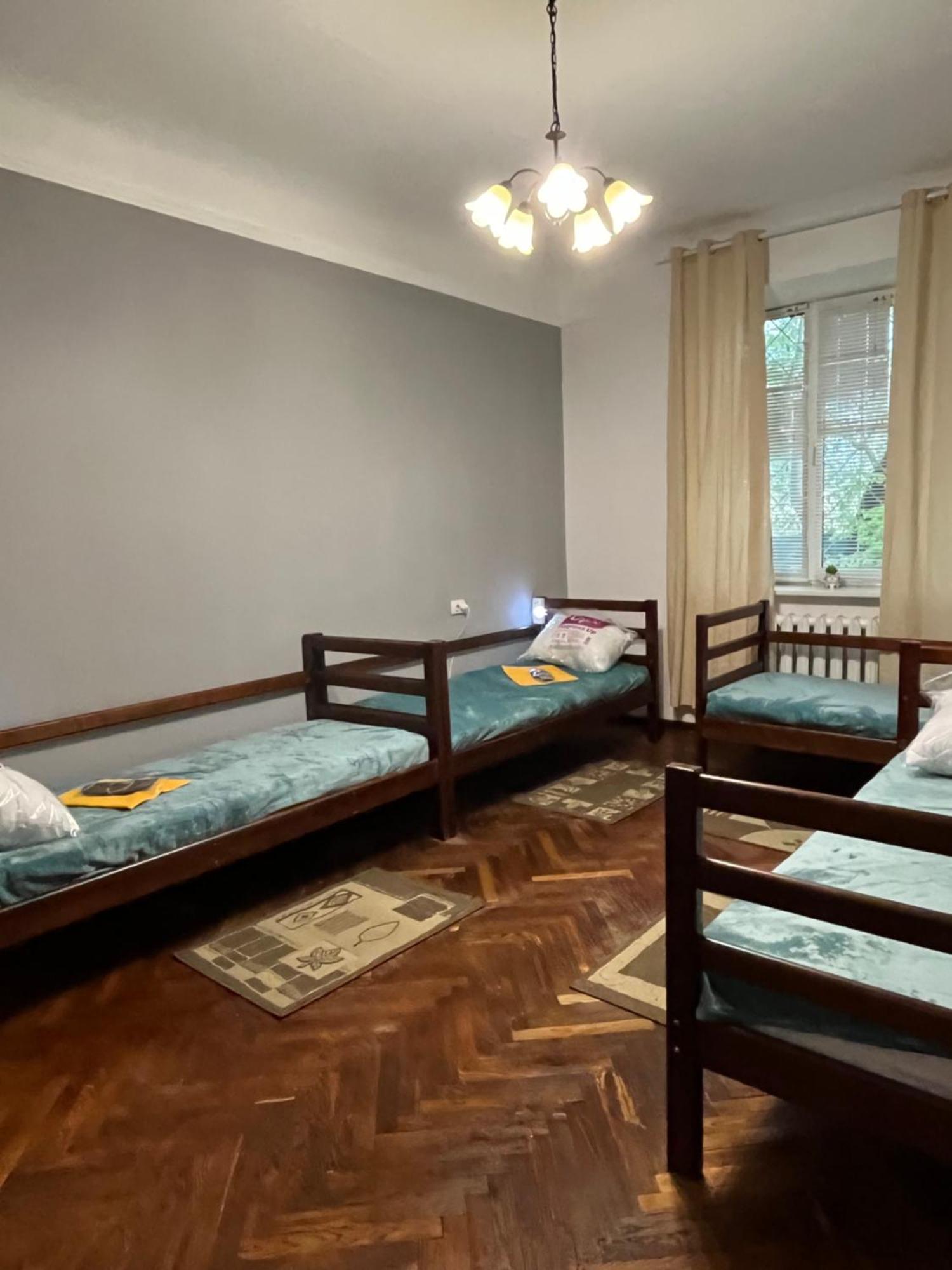 Ararat-Klovskaya Hostel-Apartments Kiev Esterno foto