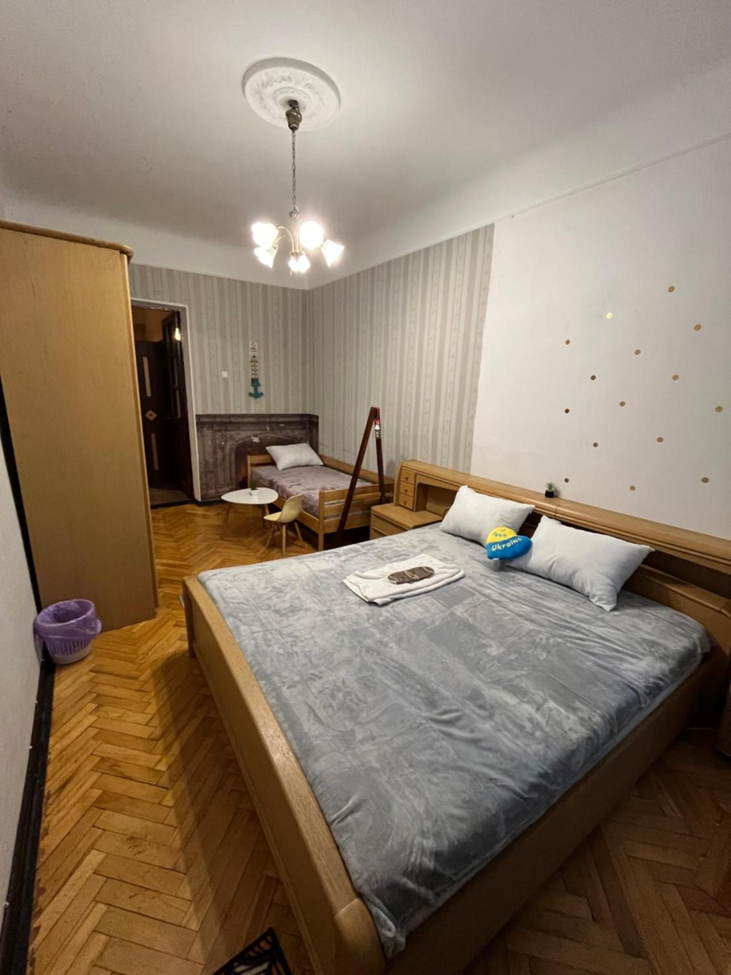 Ararat-Klovskaya Hostel-Apartments Kiev Esterno foto